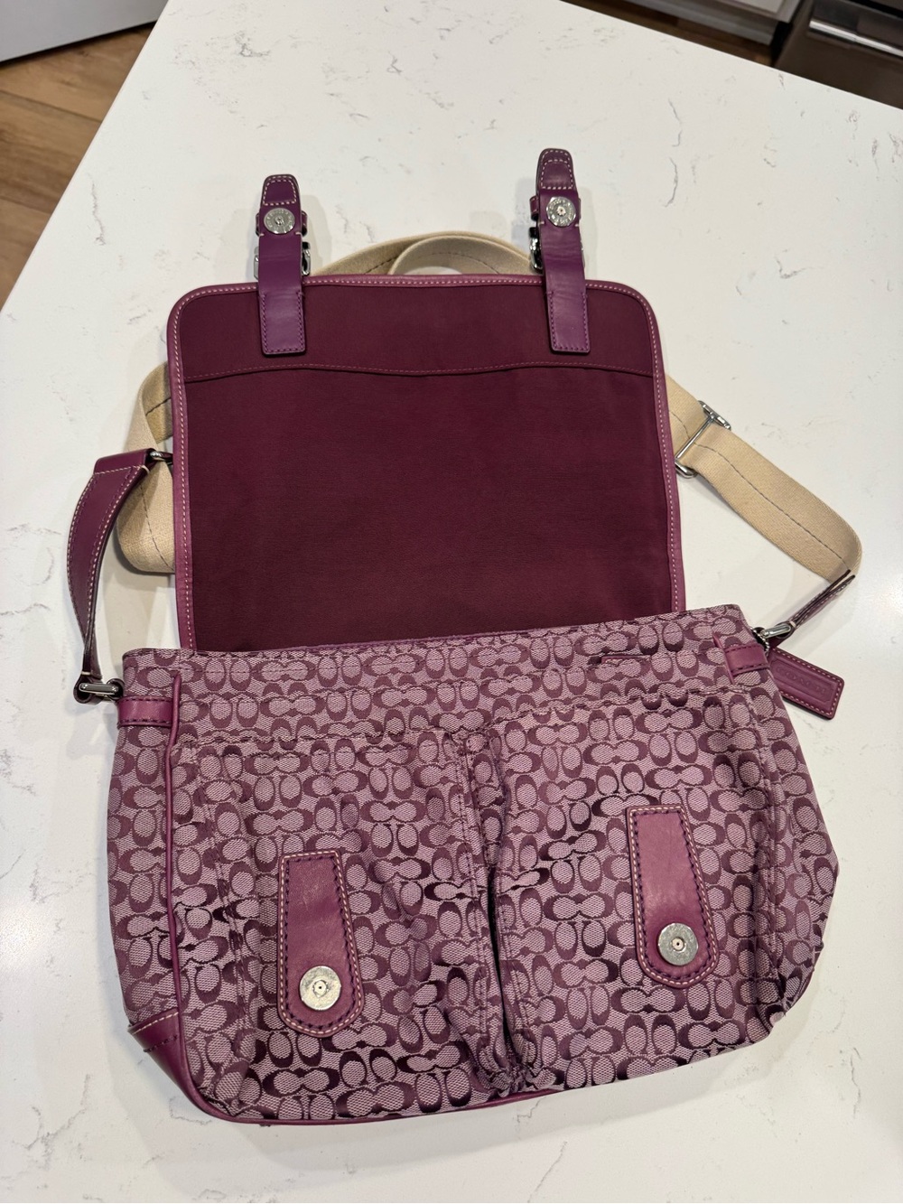 vintage Coach Large Signature Jacquard Messenger Bag F70293 - Picture 6 of 9